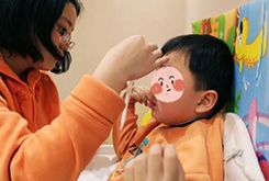 三歲寶寶口吃怎么糾正？