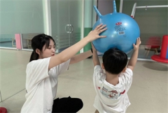 如何判斷孩子是否需要感統(tǒng)培訓(xùn)？