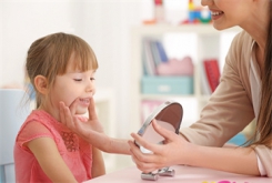 小孩講話口齒不清怎么訓(xùn)練比較好